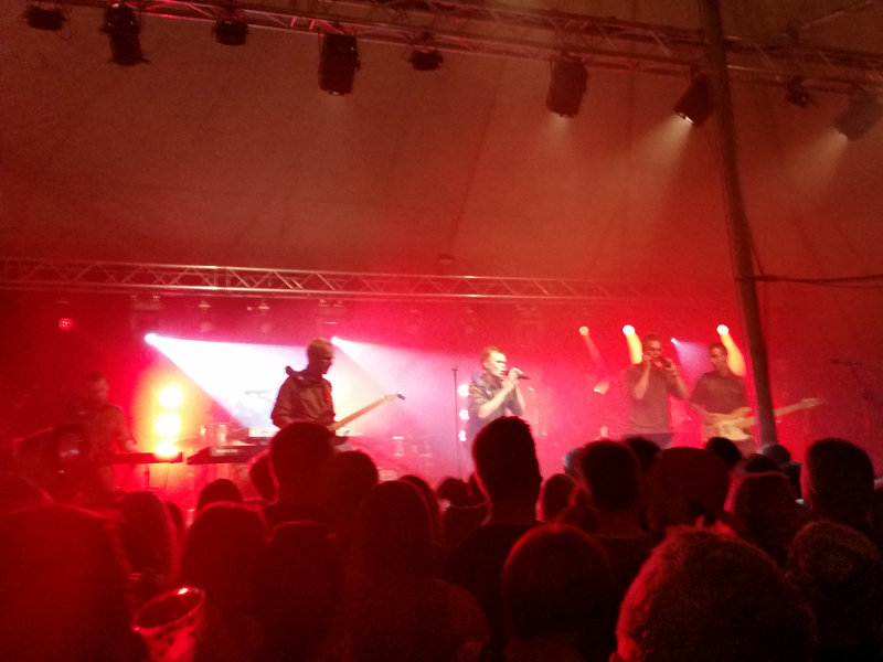 Varusmiessoittokunnan showband Hamina Tattoon Klubilla